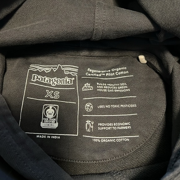 Like New Patagonia Hoodie - Picture 3 of 4